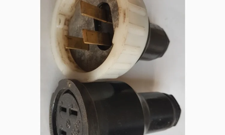 Приборы ПВ-3-16, ПНВ -30 У3, ПН-2-У3, розетка наружная, Разъем кабельный - фото № 2