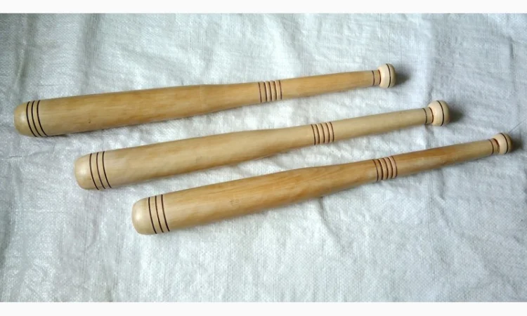 Якісні бейсбольні біти з твердих порід дерева - фото № 2