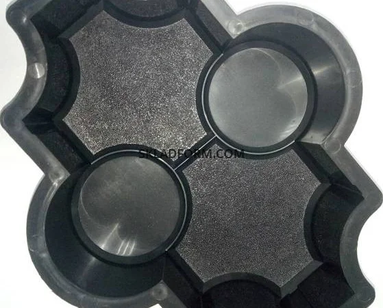 Формы для тротуарной плитки Клевер с кругами шагрень 6 см - фото № 2