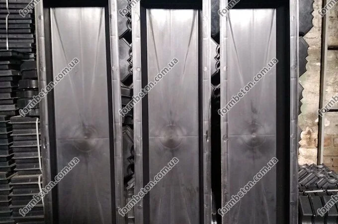 Форма метрового дорожного бордюра для продажи - фото № 2