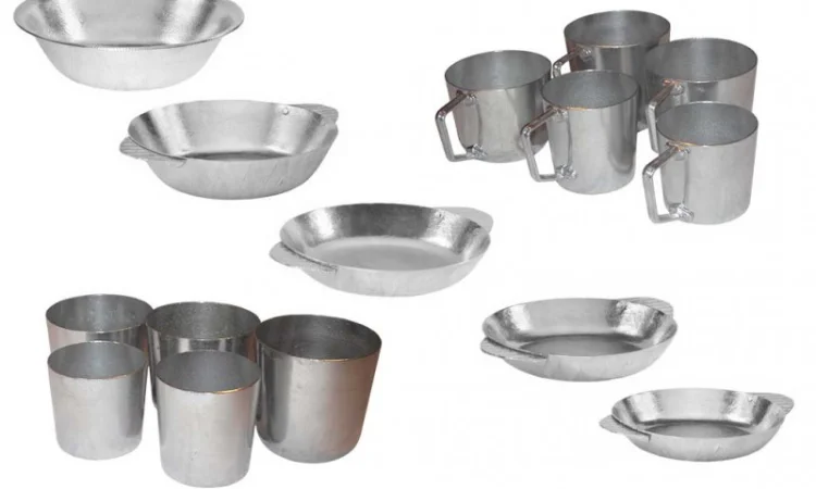 Алюминиевые кружки, тарелки и стаканы - фото № 1