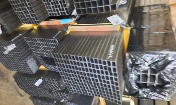 Труба профильная - фото № 1