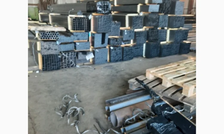 Труба профильная - фото № 2