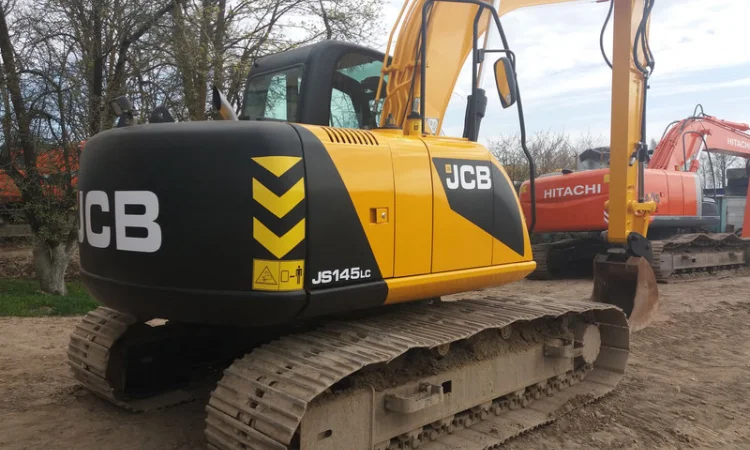 Гусеничний екскаватор JCB JS145LC 2011 року випуску - фото № 1
