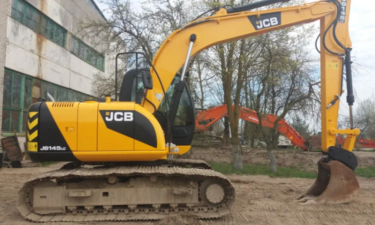 Гусеничний екскаватор JCB JS145LC 2011 року випуску - фото № 3