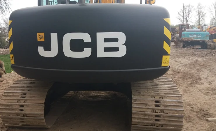 Гусеничний екскаватор JCB JS145LC 2011 року випуску - фото № 4