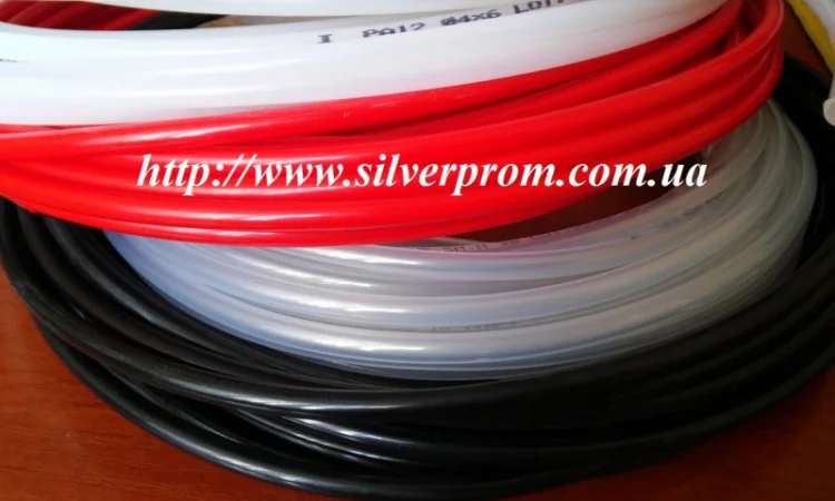 Маслостойкая полиамидная трубка Rilsan для авто и промышленности - фото № 1