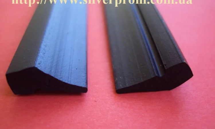 Резиновий скребок для видалення відходів виробництва - фото № 1