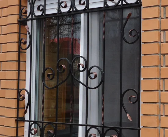 Металлические решётки на окна в Киеве - фото № 5