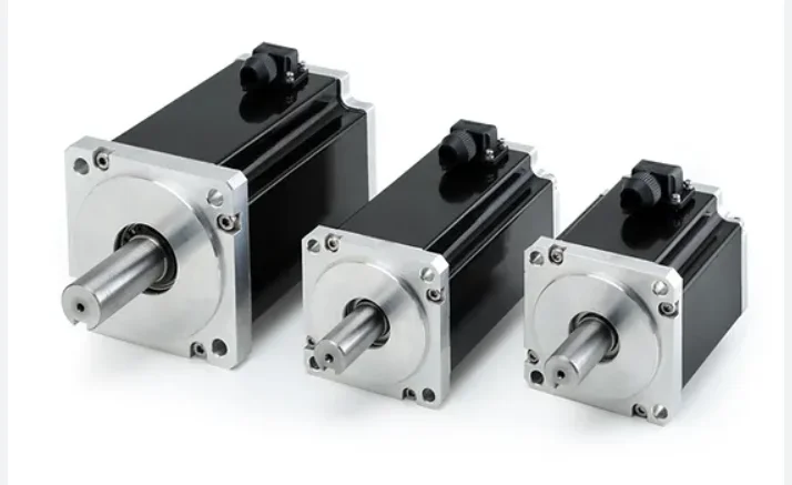 Продается ALLEN-BRADLEY 2024 года из 100% каталога Сервомоторов - фото № 1