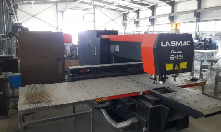 Лазерный станок ЧПУ Amada Lasmac LCE 645 - фото № 1