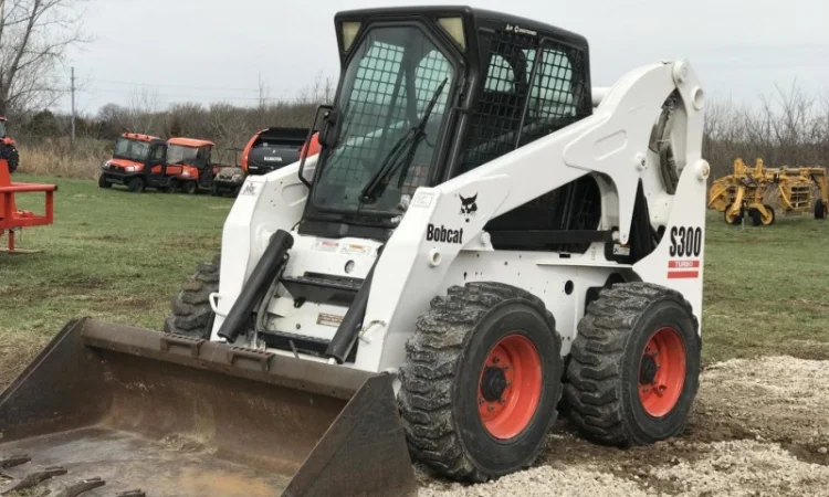 Аренда мини-погрузчика Bobcat в Луцке - фото № 1