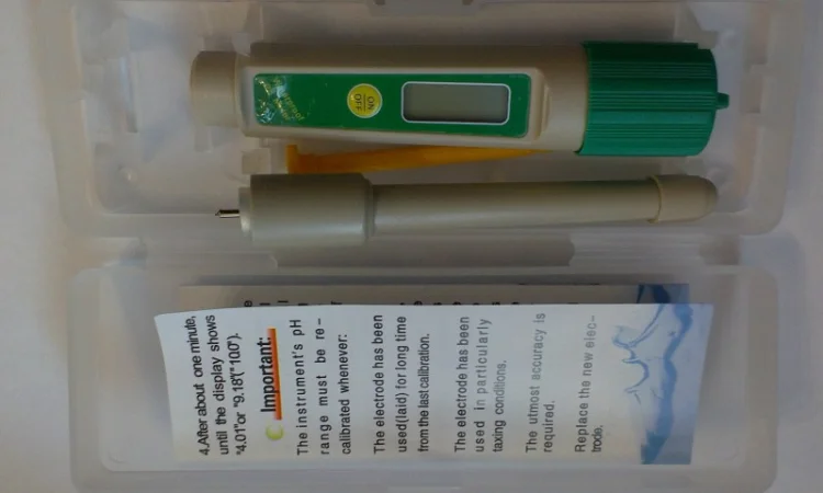 Влагостойкий pH метр PH-03 (II) L ( с удлинённым сменным электродом ) - фото № 1