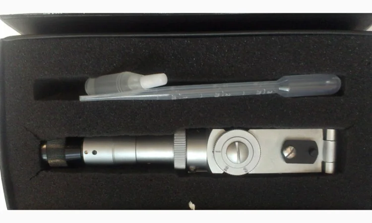 Рефрактометр RHB 0-90 АТС с 3 шкалами Brix 0-42%;  42-71%;  71-90% для вина,  мёда,  варенья - фото № 1