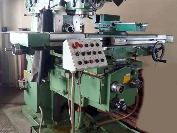 Станок консольно-фрезерный 6Т83Ш широкоуниверсальный в продаже - фото № 1