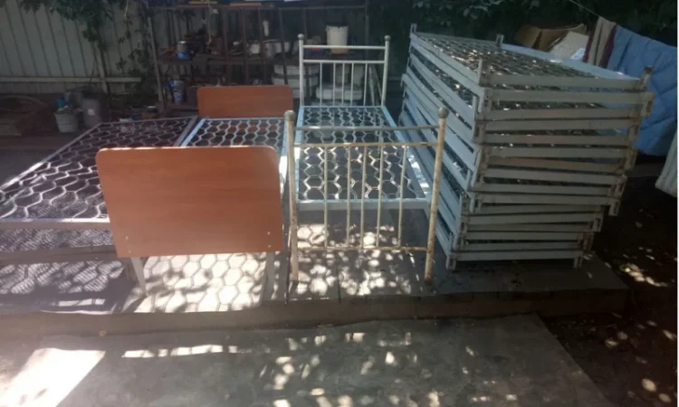 Солдатская кровать – надежное решение для вашего пространства - фото № 2