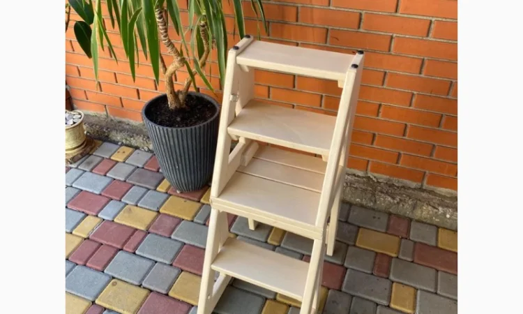 Стул-стремянка из сосны - фото № 2