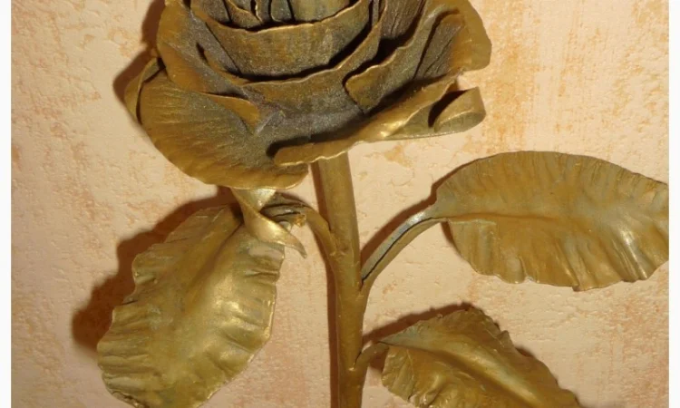 Кованые розы — уникальный подарок для девушки на Новый год и 8 марта - фото № 10