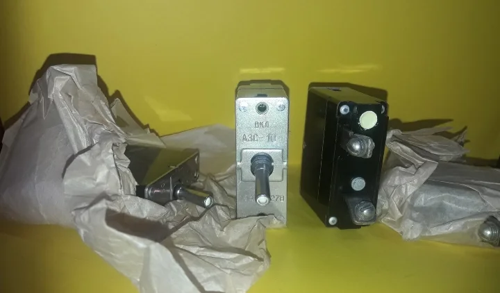 Автомат защиты АЗС-10 и АЗС-25 в идеальном состоянии - фото № 1