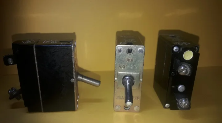 Автомат защиты АЗС-10 и АЗС-25 - фото № 1