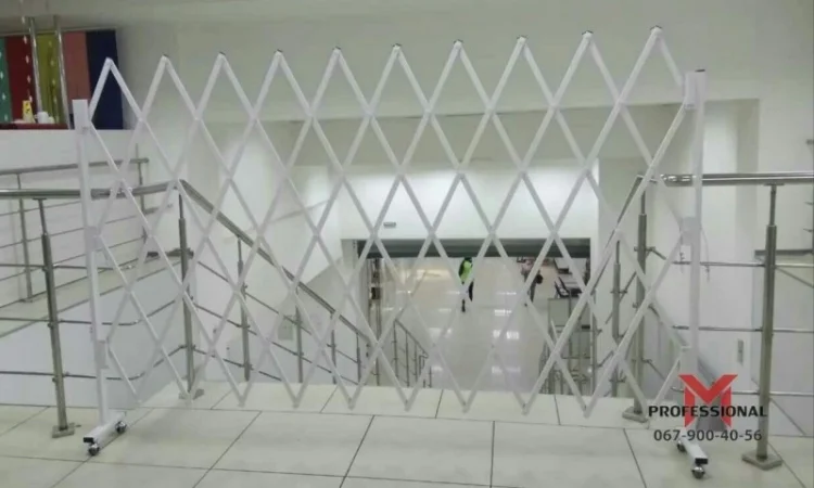 Мобильные раздвижные ограждения Prof для торговых площадей - фото № 1