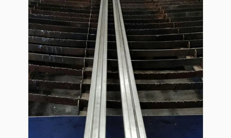 Направляющая дверей Боствиг - фото № 1