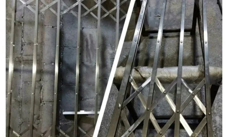 Розсувні грати Prof Боствіг із нержавіючої сталі - фото № 1