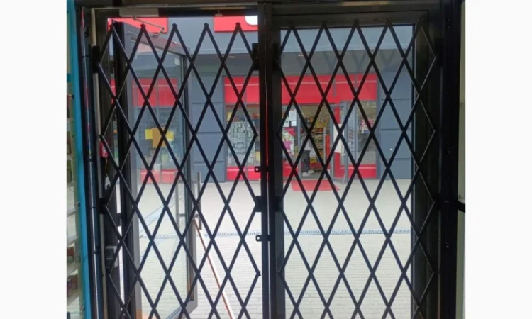 Розсувні грати Prof Ромб для кіосків та магазинів - фото № 2