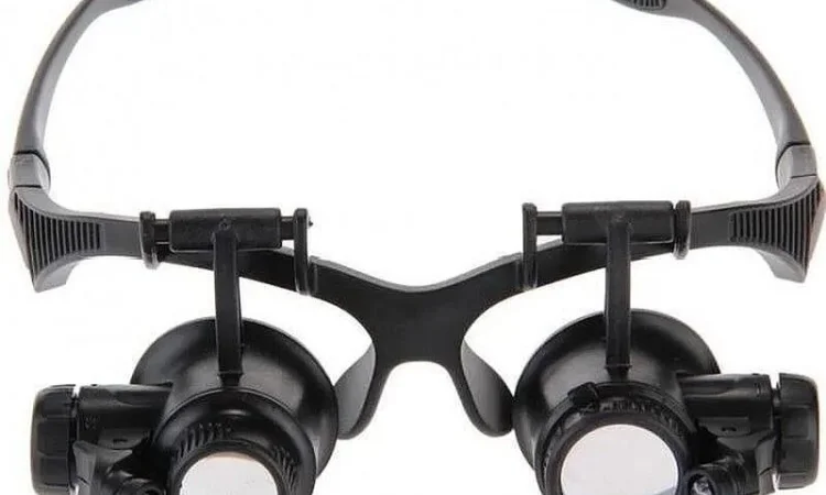 Увеличительные очки для ювелиров и часовщиков 20x с подсветкой - фото № 4