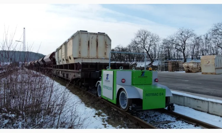 Дорожно-рельсовая техника - Rotrac E4 - фото № 1