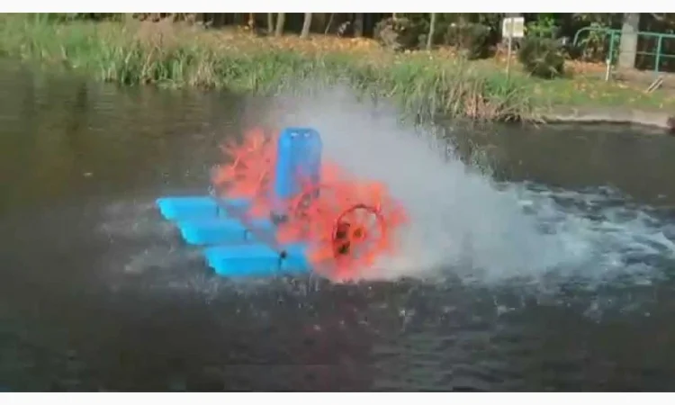 Плавающий аэратор для водоема - фото № 1