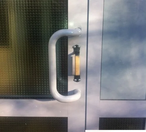 Ремонт дверей, петли S94 Киев, укрепление петель, замена петель - фото № 1