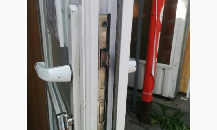 Фурнитура для дверей петли с94, окон, ролет Киев, продажа, ремонт - фото № 1