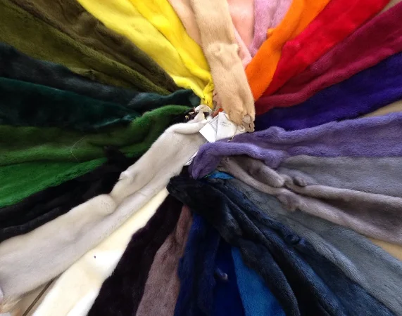 Шкури норки - натуральні та фарбовані - фото № 1