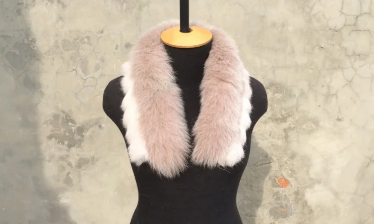 Опушка и воротники из натурального меха - фото № 8