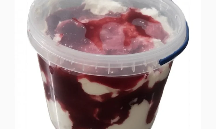 Крем сметанний 15% з фруктовими наповнювачами в асортименті - фото № 3