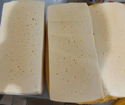 Сирний продукт"Український", 50% жиру в сухій речовині, круг, брус - фото № 4