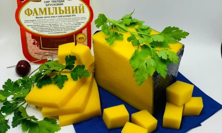 Сир твердий "Фамільний", ТМ "ЛЕПОТА", 45% жиру в сухій речовині - фото № 2