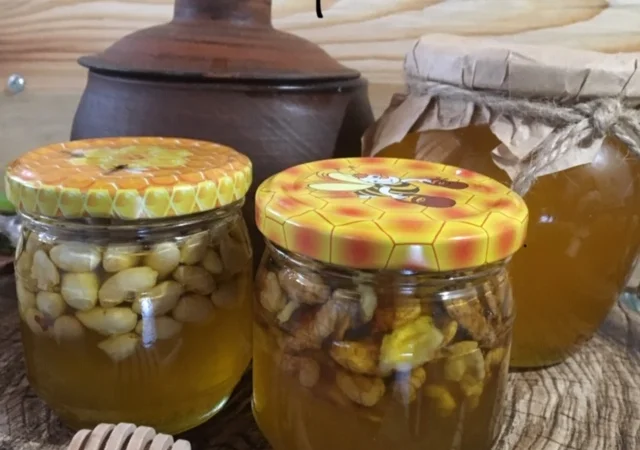 Пропонується натуральний мед 2022 з Харкова - фото № 4