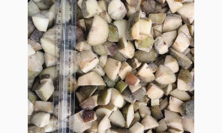 Груша різана кубиком заморожена - фото № 1