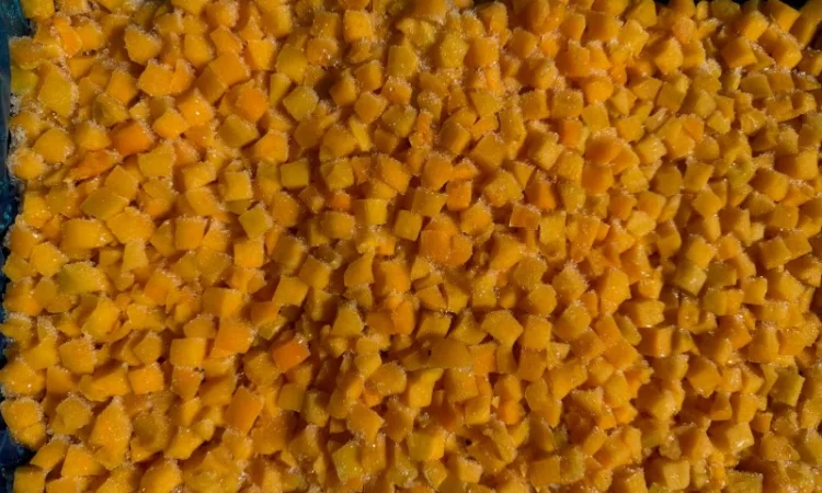 Продам заморожений персик кубик 10х10 - фото № 2