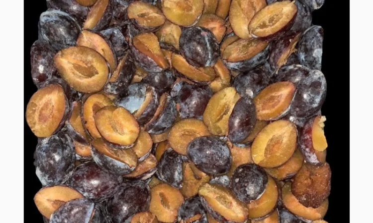 Пропонується заморожена слива без кісточки - фото № 1