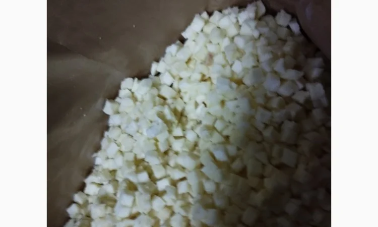 Продам заморожене яблуко кубик 10/10 без шкірки - фото № 1