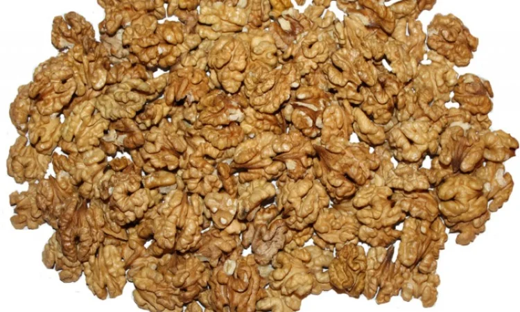 Куплю сухий волоський горіх чищений - фото № 1