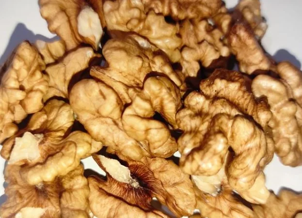 Горіхи грецькі чищені - фото № 1