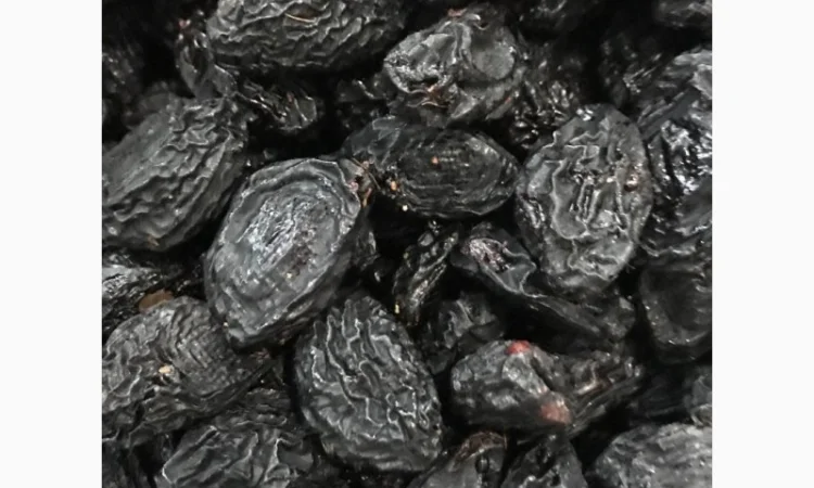 Продам чорнослив в'ялений з кісточкою - фото № 1