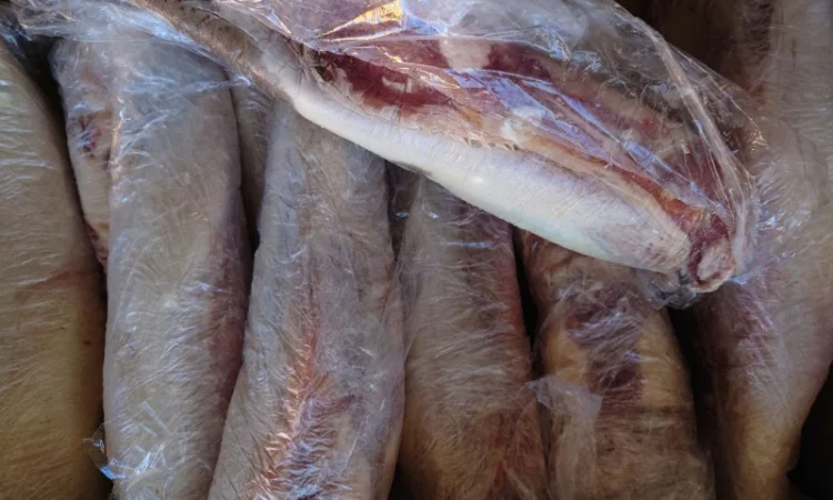 Язик яловичий без під’язичника – свіжо упакований - фото № 2