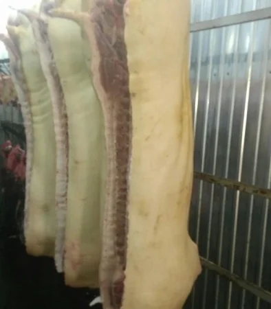 Мясо Свіже Охолоджене в півтушках - фото № 3