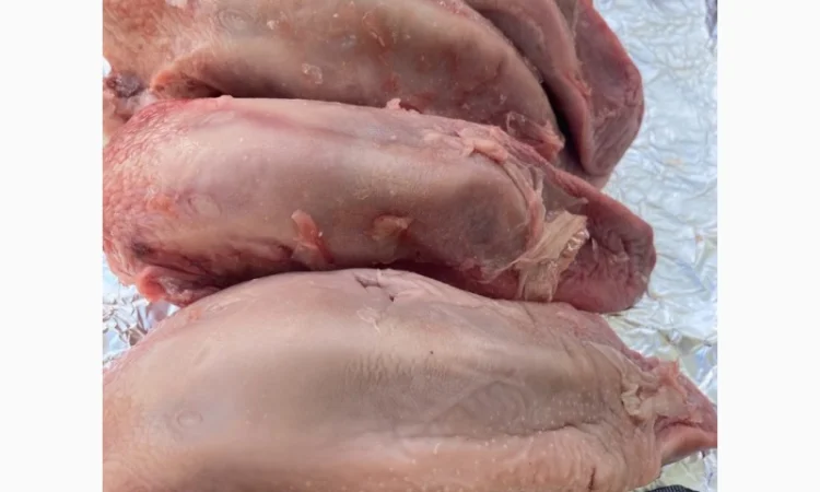 Пропонується свинячий язик заморожений - фото № 1