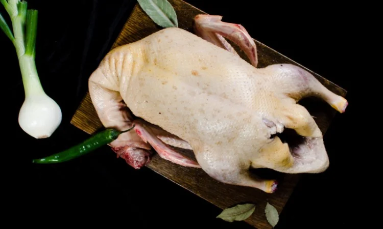 Мясо утки охлажденное (тушки) продам - фото № 1